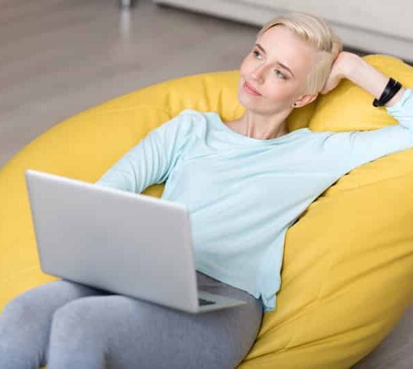 بین بگ پشتی دار رنگ زرد