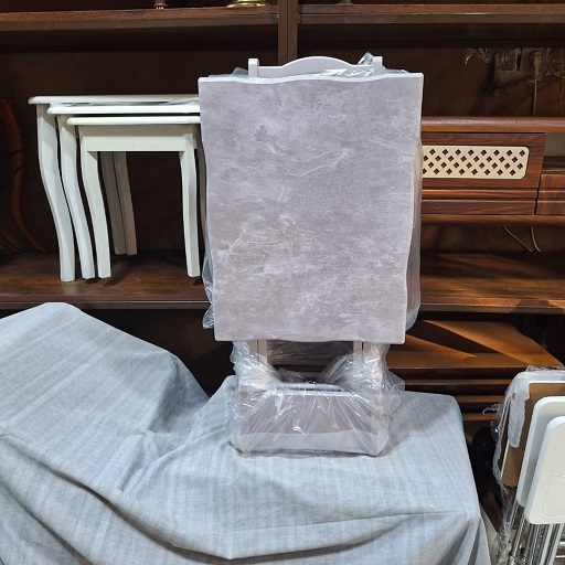 میز عسلی تاشو چمدانی وکیوم پایه چوبی طوسی روشن چهار عددی